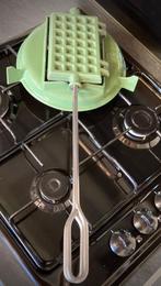 Gaufrier ancien en fonte émaillée, Enlèvement ou Envoi, Comme neuf