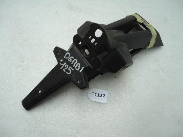 GPR125 2010 - 2017 Derbi Nummerplaathouder D1-19907, Motoren, Onderdelen | Overige