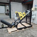 Technogym Pure Strength Plate Loaded Linear Leg Press, Sport en Fitness, Fitnessmaterialen, Ophalen, Zo goed als nieuw