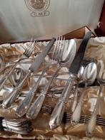 Couverts anciens dans un étui 93 pièces, Antiquités & Art, Enlèvement ou Envoi