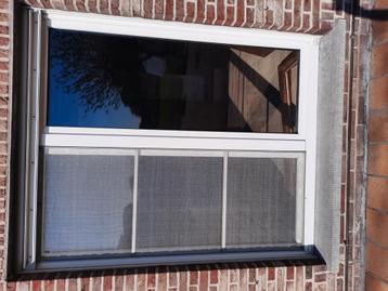 2 dubbele ramen in pvc +rolluiken, vliegenraam + vensterbank beschikbaar voor biedingen