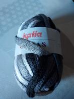 Breiwol, Hobby en Vrije tijd, Breien en Haken, Ophalen, Zo goed als nieuw