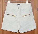 Witte short van CKS (maat 4 jaar), Kinderen en Baby's, Kinderkleding | Maat 104, Broek, Gebruikt, Meisje, Cks