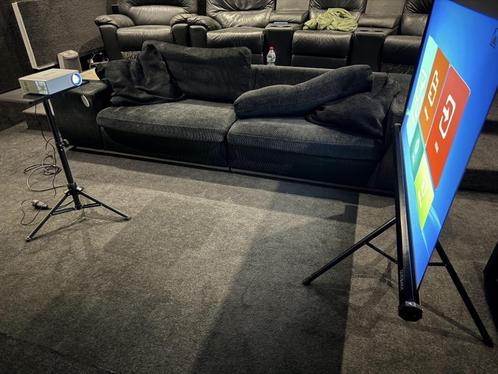 Portable cinema : 1080p projector + 165cm Projectiescherm +, Audio, Tv en Foto, Projectieschermen, Zo goed als nieuw, Handmatig