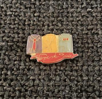 PIN - TENUE DE SOIRÉE, Envoi, Utilisé, Autres sujets/thèmes, Insigne ou Pin's