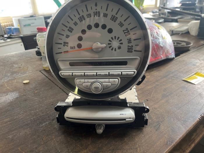 Radio/Lecteur CD d'un Mini ONE, Autos : Pièces & Accessoires, Électronique & Câbles, Mini, Utilisé, 3 mois de garantie, Enlèvement ou Envoi