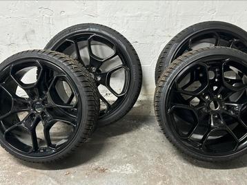 Originele Lamborghini velgen 20 inch met Pirelli banden beschikbaar voor biedingen