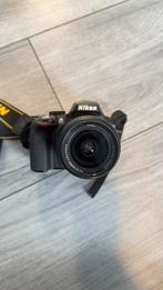 Nikon D3300 met 18-55mm lens, Ophalen of Verzenden, Zo goed als nieuw, Nikon