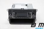 RCD 310 radio met zwart / wit display 7E0035156B, Gebruikt