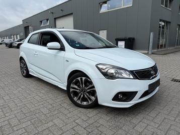 Kia Ceed 1,6 Crdi euro 5 Airco ONLY EXPORT, Autos, Kia, Euro 5, Achat, 90 ch, Entreprise