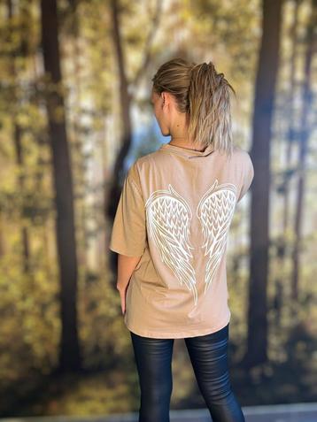 Stock kleding (+/- 150 stuks) beschikbaar voor biedingen