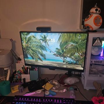 Benq monitor GW2283 met vesa monitor mount. beschikbaar voor biedingen