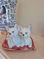 Vintage beeld katten op kussen, Ophalen of Verzenden