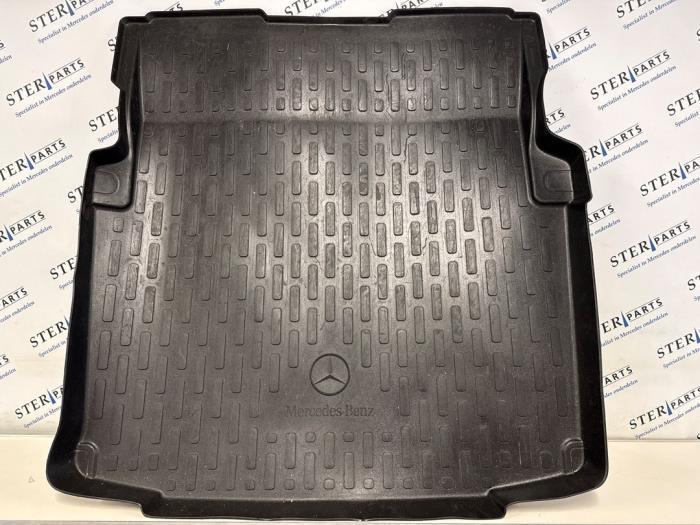 Coffre tapis d'un Mercedes CLS-Klasse, Autos : Pièces & Accessoires, Habitacle & Garnissage, Mercedes-Benz, Utilisé, 3 mois de garantie