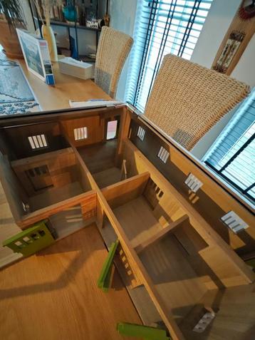 Kinderboerderij - Globe Paardenhoekstal beschikbaar voor biedingen