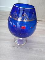 Blauwe glazen kelk of vaas 35 cm hoog, Huis en Inrichting, Woonaccessoires | Vazen, Minder dan 50 cm, Glas, Blauw, Zo goed als nieuw