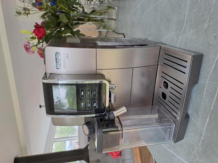 Delonghi Dinamica Plus ECAM 370.95.T - vol.aut. espressomach, Elektronische apparatuur, Koffiezetapparaten, Zo goed als nieuw