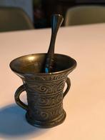 Oude bronzen/messing vijzel met stamper, Antiek en Kunst, Ophalen of Verzenden, Brons