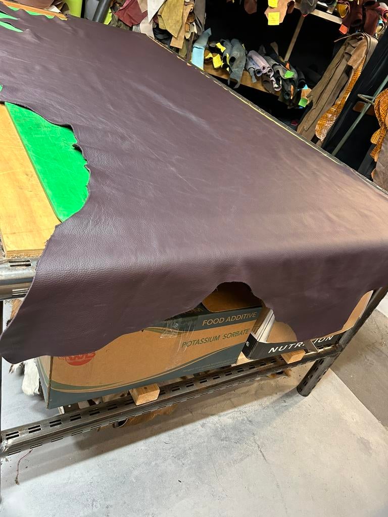 4 paarse galve huiden 1,5 mm dikte soepel A512-13-14-15, Enlèvement ou Envoi, Comme neuf