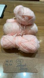 Breiwol haakwol 4 bollen 200 gr totaal roze kleur 10€, Ophalen, Gebruikt