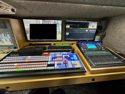 NewTek TriCaster 8000 Control Surface + TCXD 8000 Control, Musique & Instruments, Tables de mixage, Utilisé, 20 canaux ou plus