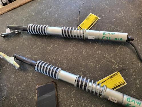 Gasdemper links-achter van een BMW 5-Serie, Auto-onderdelen, Carrosserie, BMW, Gebruikt, 3 maanden garantie
