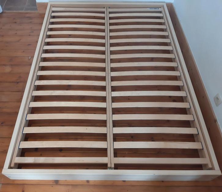 Cadre de lit en bois 140x200 avec double sommier à lattes, Maison & Meubles, Chambre à coucher | Matelas & Sommiers, Comme neuf