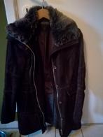 Damesjas Daim met pelskraag, Kleding | Dames, Jassen | Winter, Ophalen, Zo goed als nieuw, Maat 38/40 (M)