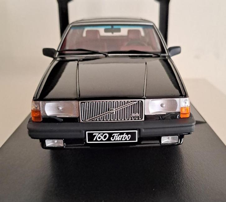 Volvo 760 -- 1985 --, Hobby en Vrije tijd, Modelauto's | 1:18, Nieuw, Auto, Overige merken, Ophalen of Verzenden