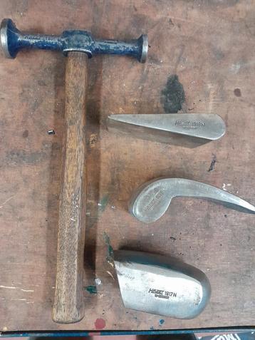 outillage carrosserie beschikbaar voor biedingen