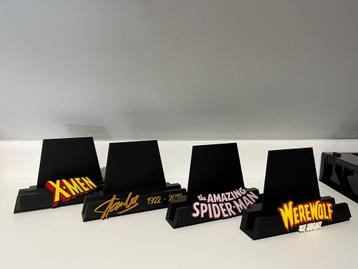 Comic book display stand beschikbaar voor biedingen