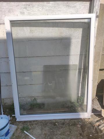 Fenêtre en plastique B145 x H189 thermopane (double vitrage), Châssis de fenêtre, 75 à 150 cm, Synthétique, Enlèvement