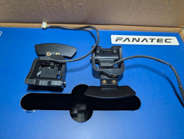 Fanatec Nieuwe magnetic shifters, Games en Spelcomputers, Spelcomputers | Sony Consoles | Accessoires, Nieuw, PlayStation 4, PlayStation 5