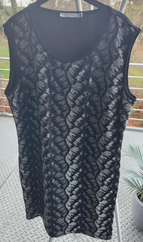 Robe en Noir & Brillant. T.44, Kleding | Dames, Grote Maten, Zo goed als nieuw, Jurk, Zwart, Ophalen