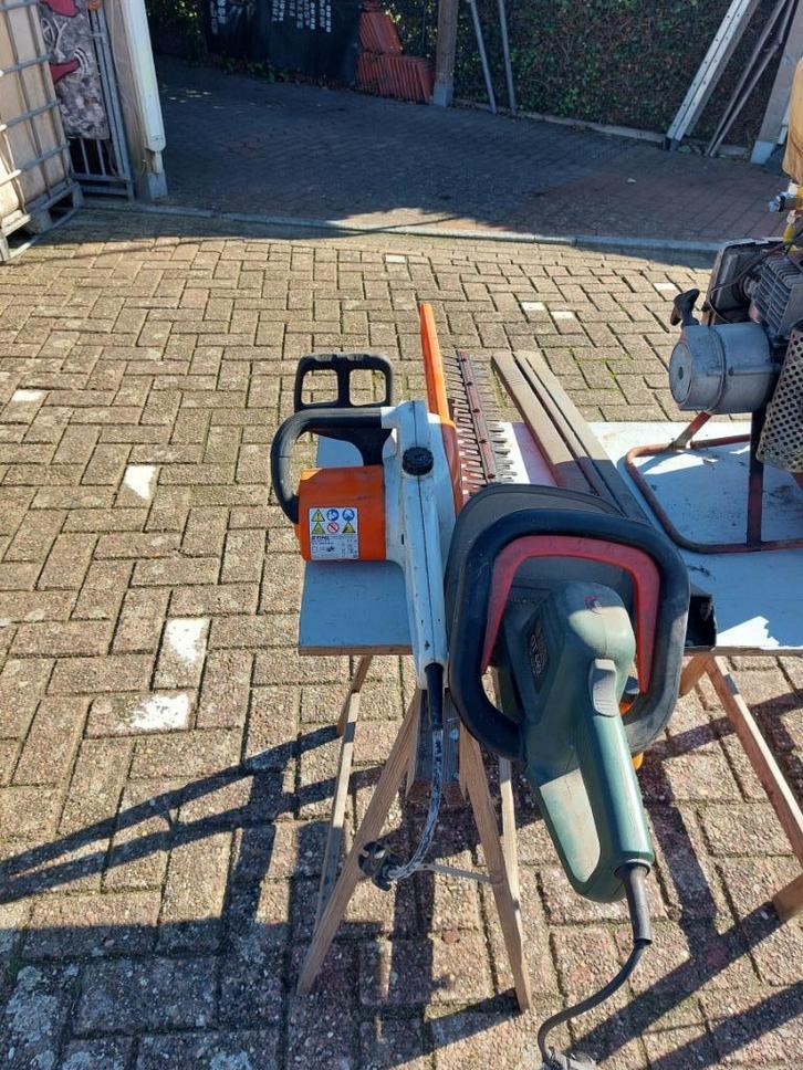 Elektrische Kettingzaag en Heggeschaar, Doe-het-zelf en Bouw, Gereedschap | Handgereedschap, Zo goed als nieuw, Ophalen