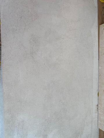 9 grote keramische tegels 60x120 (+/-7m2) beschikbaar voor biedingen