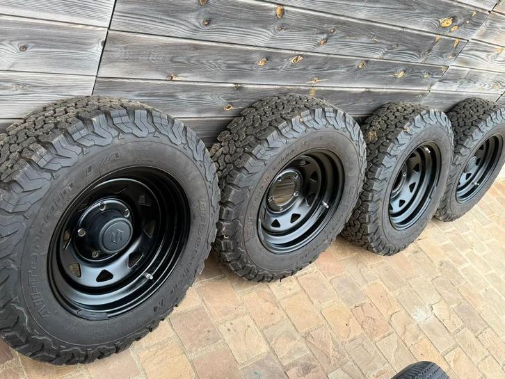 5 roues neuves - BF Goodrich K02- LT 215/75R15 100/97S, Auto-onderdelen, Banden en Velgen, Band(en), All Season, 15 inch, 215 mm