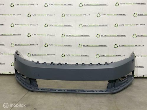 Voorbumper Volkswagen Passat B7 3C IMITATIE 3AA807217F, Auto-onderdelen, Carrosserie, Bumper, Volkswagen, Voor, Gebruikt, Ophalen of Verzenden