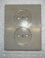 Afdekplaatje dubbel stopcontact - Niko 12672, Ophalen of Verzenden, Gebruikt