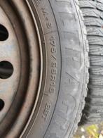 Pneus d'hiver sur jantes en tôle, Auto-onderdelen, Banden en Velgen, Ophalen, Gebruikt, Band(en)