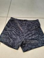 Pavlova turnshort in velours 12j, Sport en Fitness, Ophalen of Verzenden, Zo goed als nieuw
