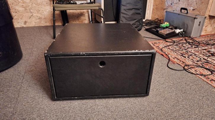 6U Flightcase met infinite rail, TV, Hi-fi & Vidéo, Appareils professionnels, Utilisé, Audio, Enlèvement