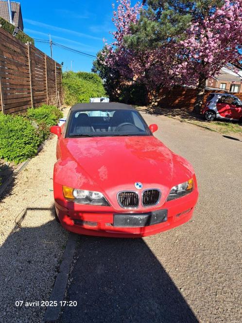 Belle Z3 sortie de "grange", Auto's, BMW, Particulier, Z3, Benzine, Cabriolet, 2 deurs, Handgeschakeld, Rood, Zwart, Kunstmatig leder