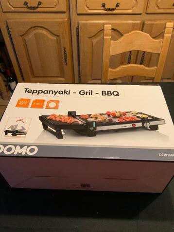 Gril teppanyaki bbq DOMO.  2200 watt, Elektronische apparatuur, Ophalen of Verzenden, Nieuw, Tafelgrill