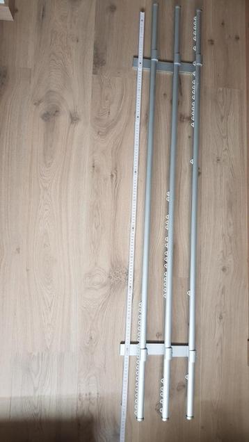 3 Ikea rails
