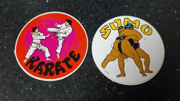 Vintage sticker kermis karate en sumo vechtsport 
