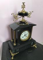 Horloge ancienne, hauteur 50 cm, fonctionne parfaitement, Enlèvement ou Envoi