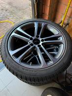 Mercedes winterset 225/45 R18, Auto-onderdelen, Banden en Velgen, Ophalen, 18 inch, Winterbanden, Band(en)
