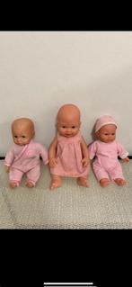 Lot de 3 poupées er 2 accessoires, Enlèvement, Utilisé