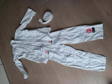 Karate pak 140 van het merk Lion. beschikbaar voor biedingen
